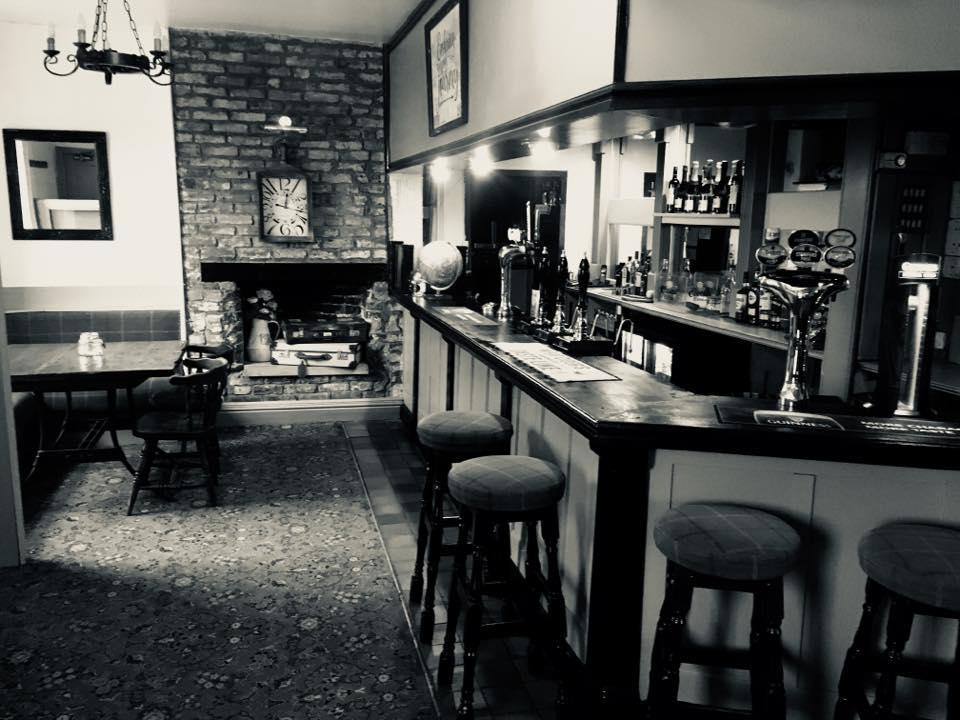 The Cross Keys Hotel Llanymynech Exterior photo